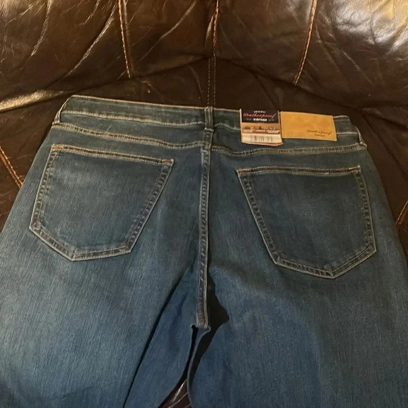 WeatherproofâVintage Men's StretchâRelaxedâFitâRegularâJeans - Picture 5 of 11